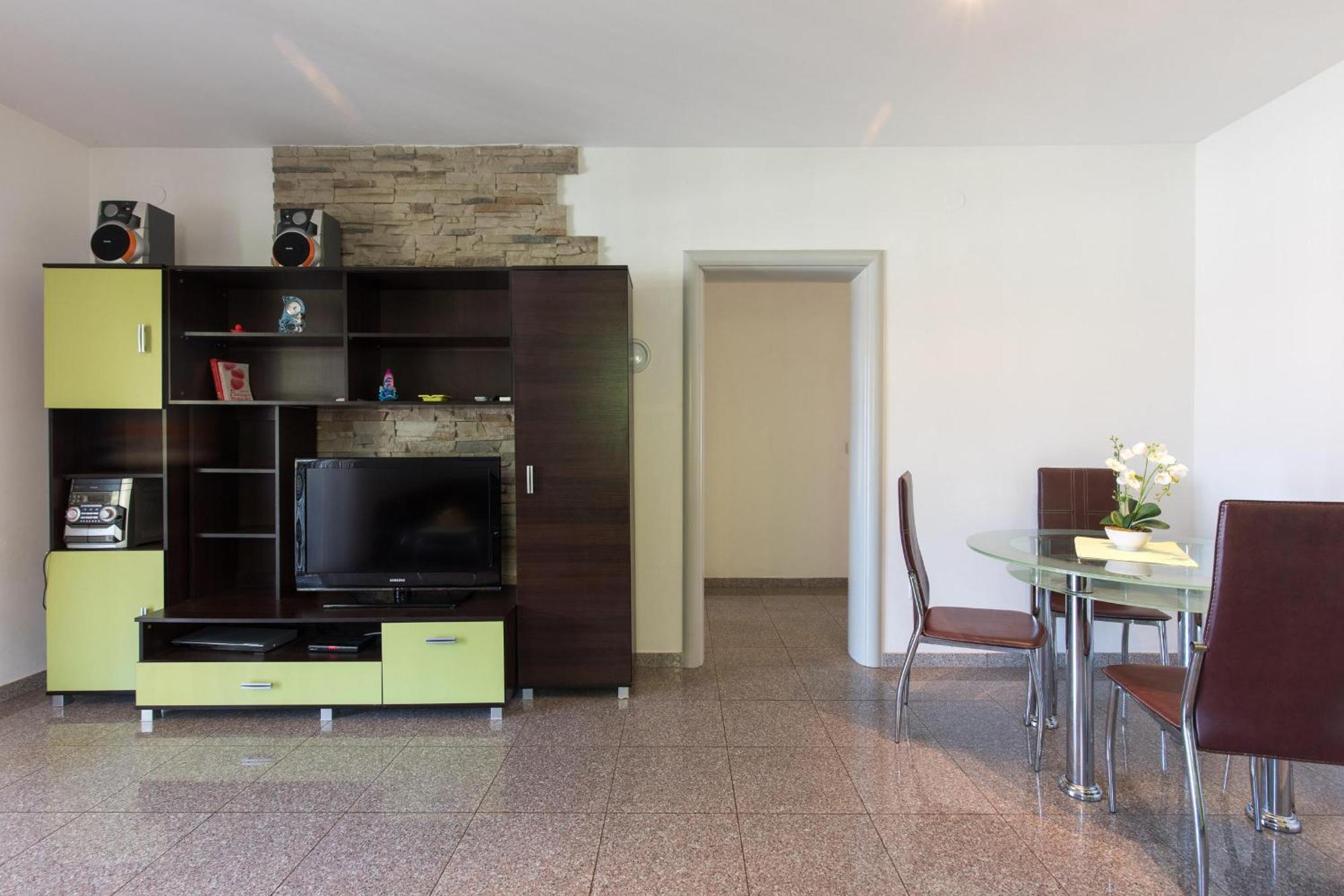 Holiday Home Ore Malinska Zewnętrze zdjęcie